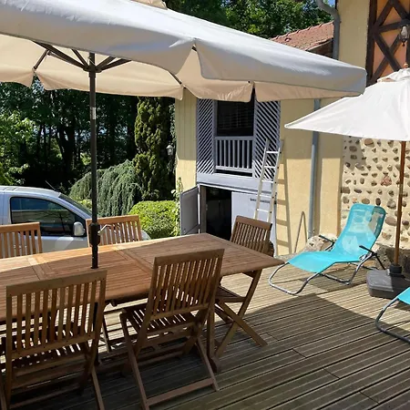 Dans Ferme Renovee 4-5 Personnes